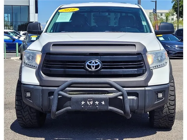 WHITE, 2016 TOYOTA TUNDRA DOUBLE CAB Image 8