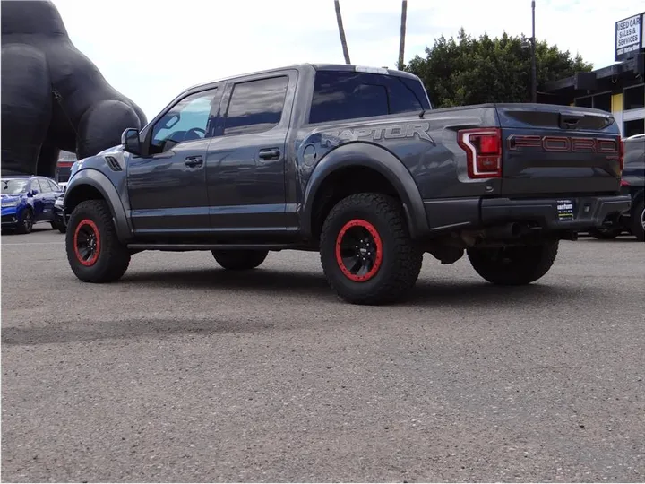 GRAY, 2018 FORD F150 SUPERCREW CAB Image 3