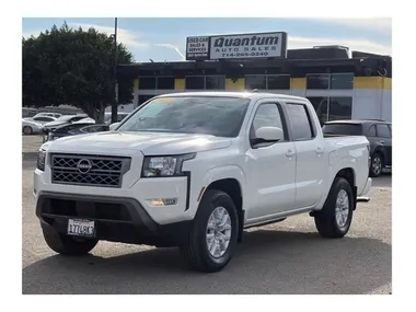 WHITE, 2022 NISSAN FRONTIER CREW CAB Image 9