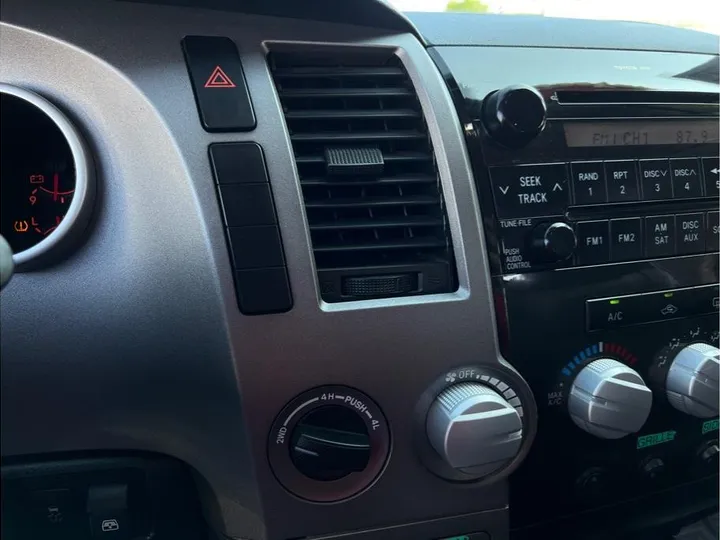 GRAY, 2012 TOYOTA TUNDRA CREWMAX Image 21