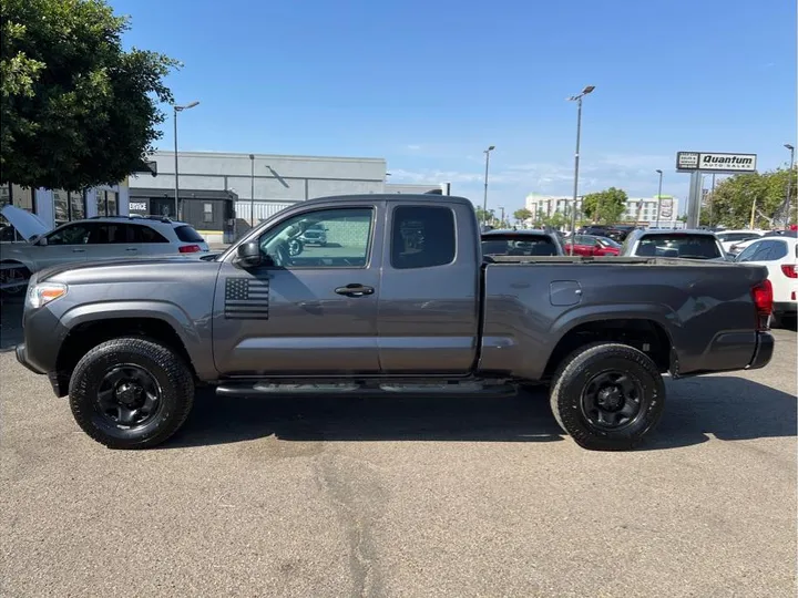 GRAY, 2019 TOYOTA TACOMA ACCESS CAB Image 2