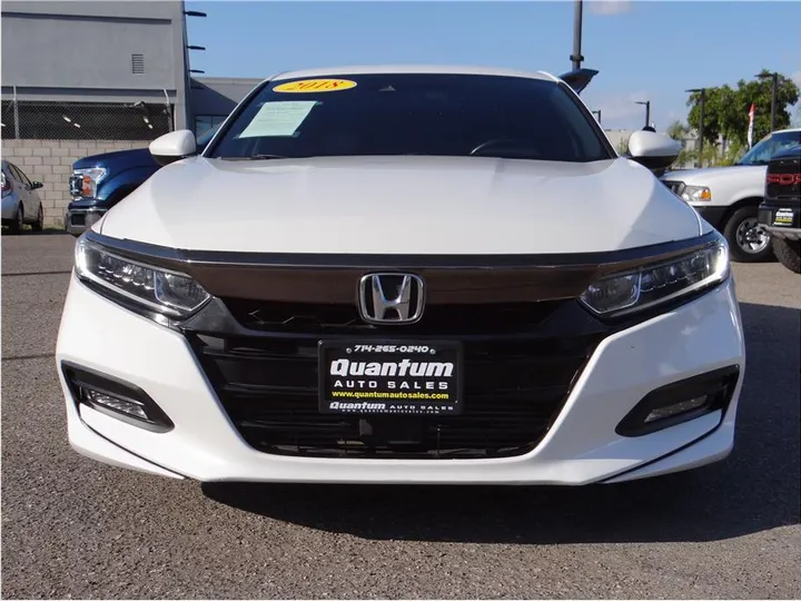 WHITE, 2018 HONDA ACCORD Image 8