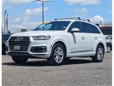 WHITE, 2017 AUDI Q7 Image 