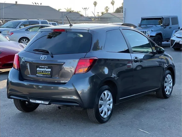 GRAY, 2015 TOYOTA YARIS Image 5