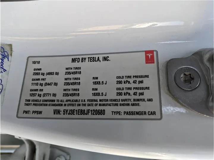 WHITE, 2018 TESLA MODEL 3 Image 25