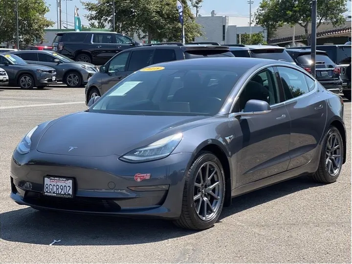 GRAY, 2018 TESLA MODEL 3 Image 1