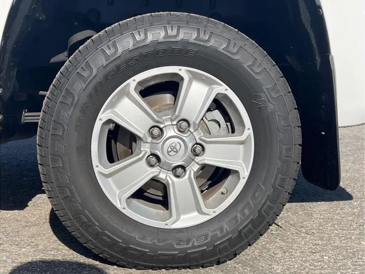 WHITE, 2014 TOYOTA TUNDRA DOUBLE CAB Image 9