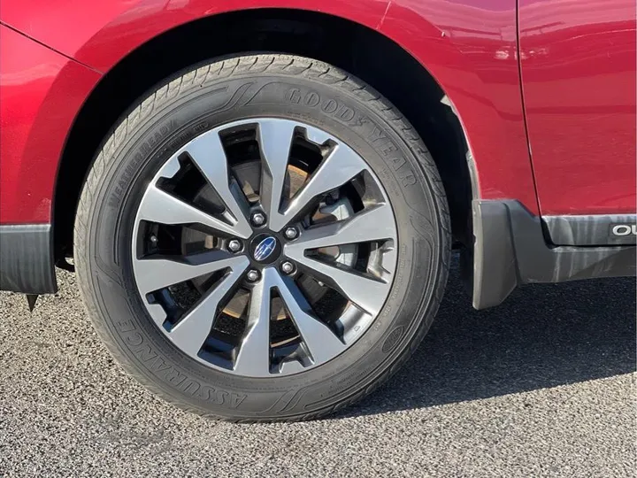 RED, 2015 SUBARU OUTBACK Image 9