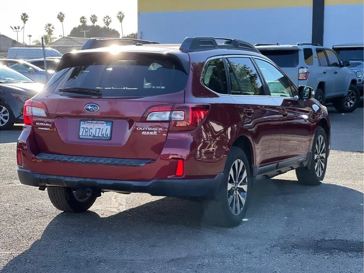 RED, 2015 SUBARU OUTBACK Image 5