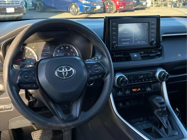 GRAY, 2019 TOYOTA RAV4 Image 15