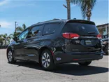 BLACK, 2018 CHRYSLER PACIFICA HYBRID Thumnail Image 3