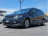 BLACK, 2018 CHRYSLER PACIFICA HYBRID Thumnail Image 1