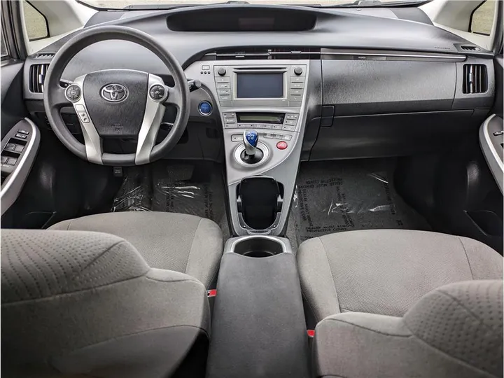 GRAY, 2015 TOYOTA PRIUS Image 17