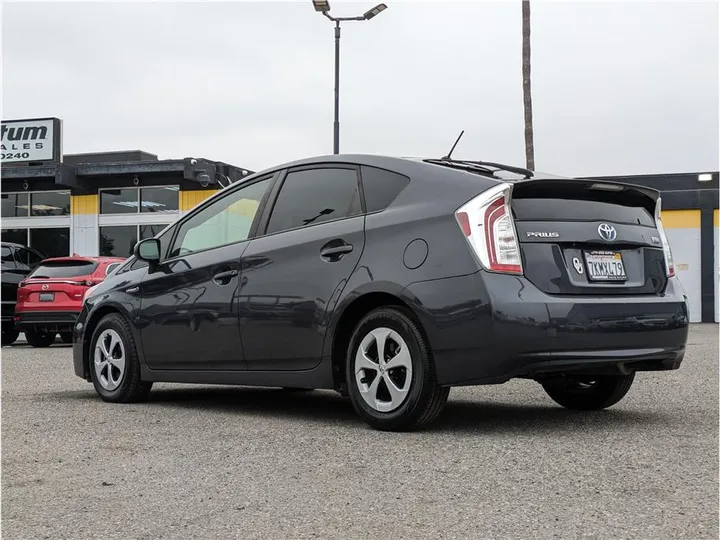 GRAY, 2015 TOYOTA PRIUS Image 3