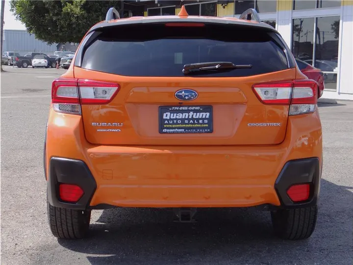 ORANGE, 2018 SUBARU CROSSTREK Image 4