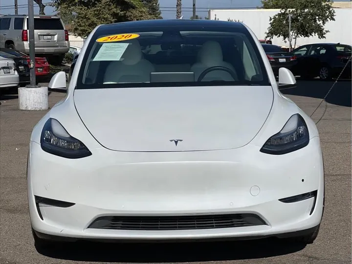 WHITE, 2020 TESLA MODEL Y Image 8