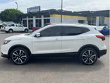 WHITE, 2019 NISSAN ROGUE SPORT Thumnail Image 2