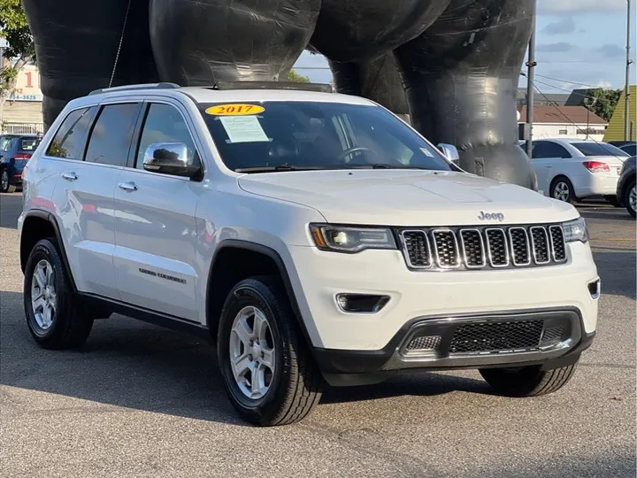 WHITE, 2017 JEEP GRAND CHEROKEE Image 7