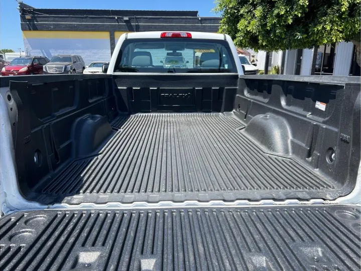 WHITE, 2016 CHEVROLET SILVERADO 1500 REGULAR CAB Image 9