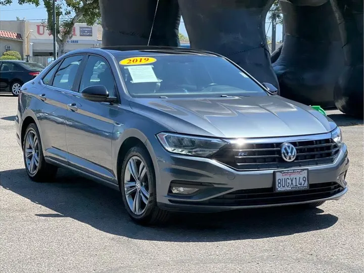 GRAY, 2019 VOLKSWAGEN JETTA Image 6