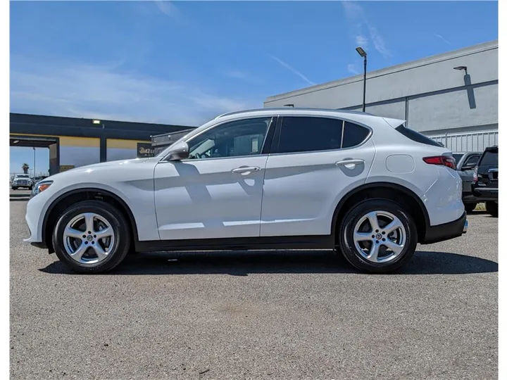 WHITE, 2020 ALFA ROMEO STELVIO Image 2