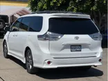 WHITE, 2015 TOYOTA SIENNA Thumnail Image 3