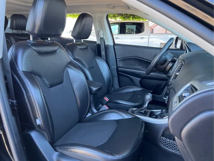 GRAY, 2018 JEEP COMPASS Image 10