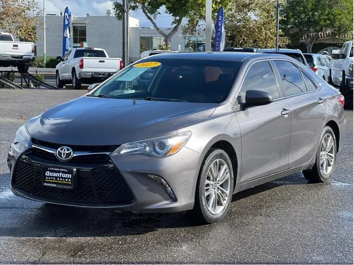 GRAY, 2017 TOYOTA CAMRY Image 1