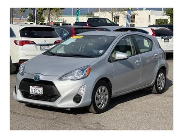 SILVER, 2015 TOYOTA PRIUS C Image 42