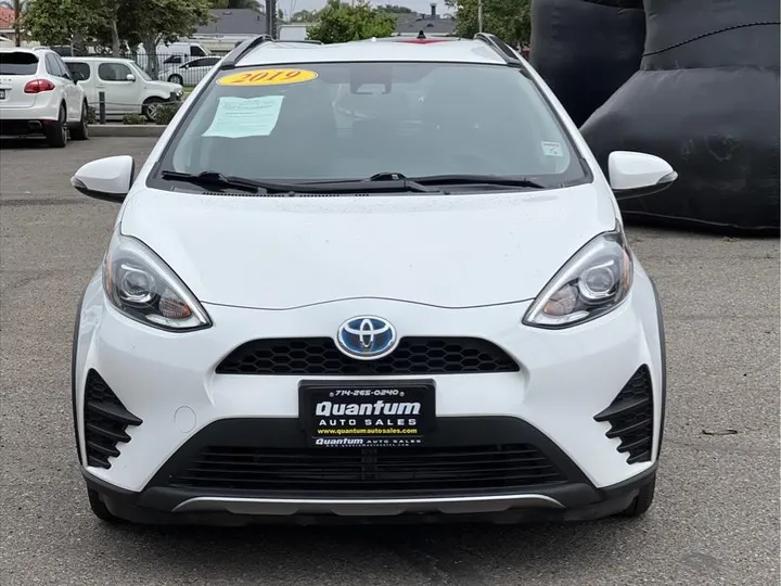 WHITE, 2019 TOYOTA PRIUS C Image 8