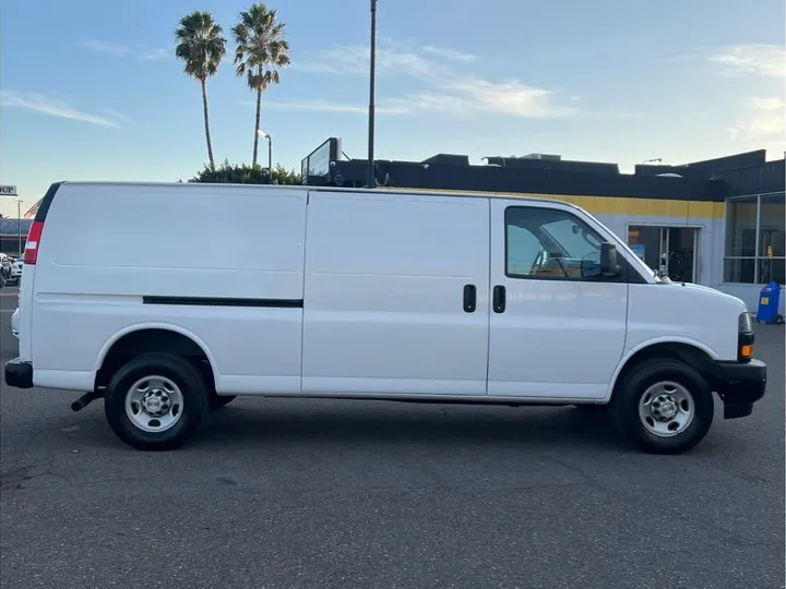 WHITE, 2023 CHEVROLET EXPRESS 2500 CARGO Image 6