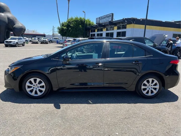 BLACK, 2021 TOYOTA COROLLA Image 2