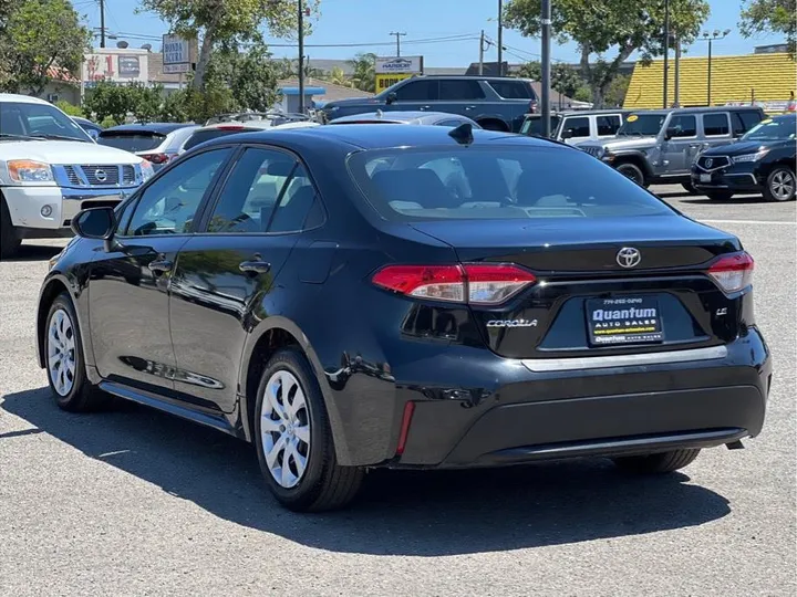 BLACK, 2021 TOYOTA COROLLA Image 3