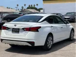 WHITE, 2021 NISSAN ALTIMA Thumnail Image 5