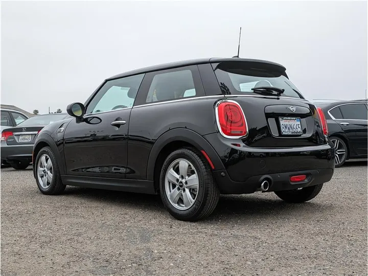 BLACK, 2020 MINI HARDTOP 2 DOOR Image 3