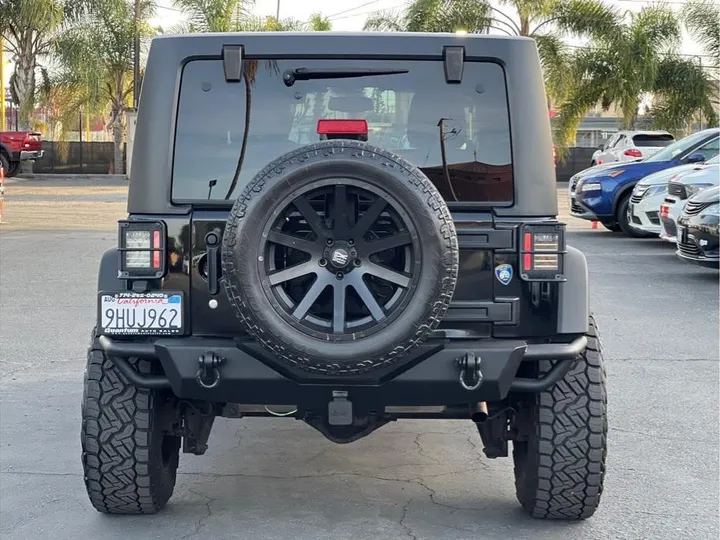 BLACK, 2014 JEEP WRANGLER Image 4