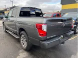 GRAY, 2017 NISSAN TITAN CREW CAB Thumnail Image 7