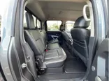 GRAY, 2017 NISSAN TITAN CREW CAB Thumnail Image 11