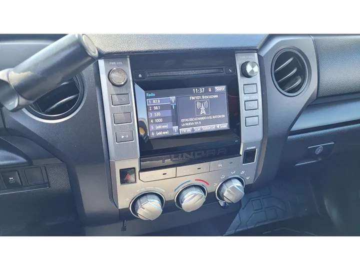 WHITE, 2016 TOYOTA TUNDRA DOUBLE CAB Image 18