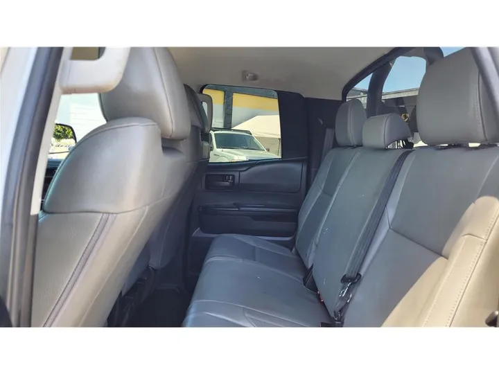 WHITE, 2016 TOYOTA TUNDRA DOUBLE CAB Image 22