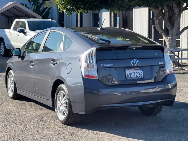 GRAY, 2011 TOYOTA PRIUS Image 3