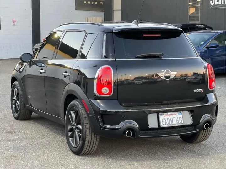 BLACK, 2012 MINI COUNTRYMAN Image 3