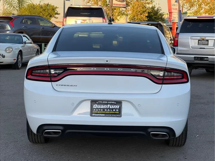 WHITE, 2021 DODGE CHARGER Image 4