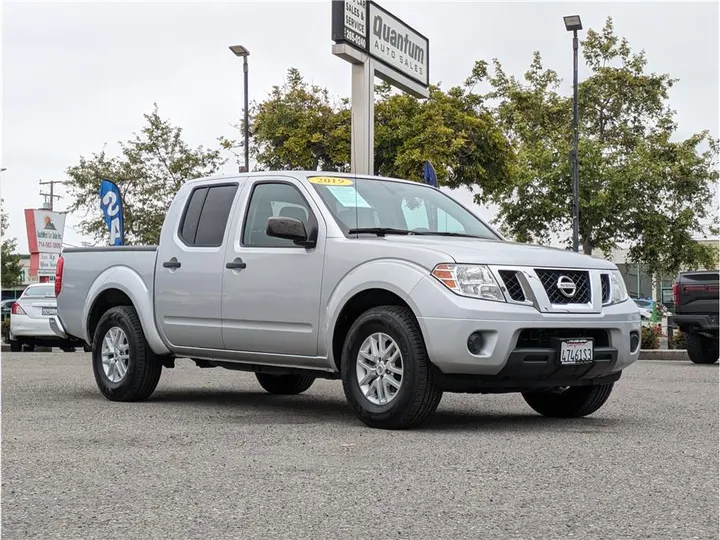 SILVER, 2019 NISSAN FRONTIER CREW CAB Image 7