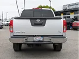 SILVER, 2019 NISSAN FRONTIER CREW CAB Thumnail Image 4