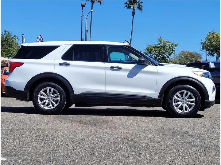 WHITE, 2021 FORD EXPLORER Image 6