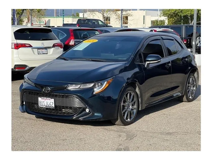 BLUE, 2021 TOYOTA COROLLA HATCHBACK Image 1