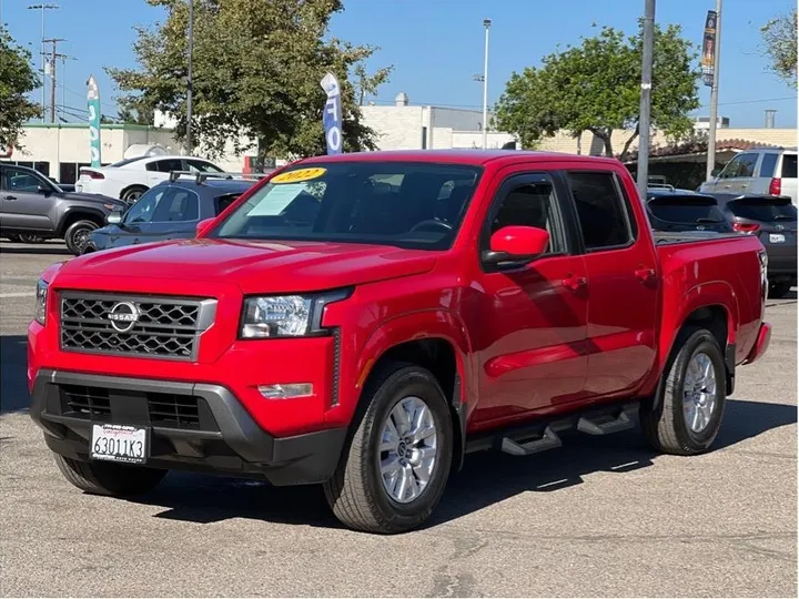 RED, 2022 NISSAN FRONTIER CREW CAB Image 1