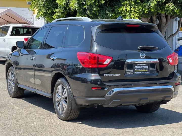 BLACK, 2019 NISSAN PATHFINDER Image 3