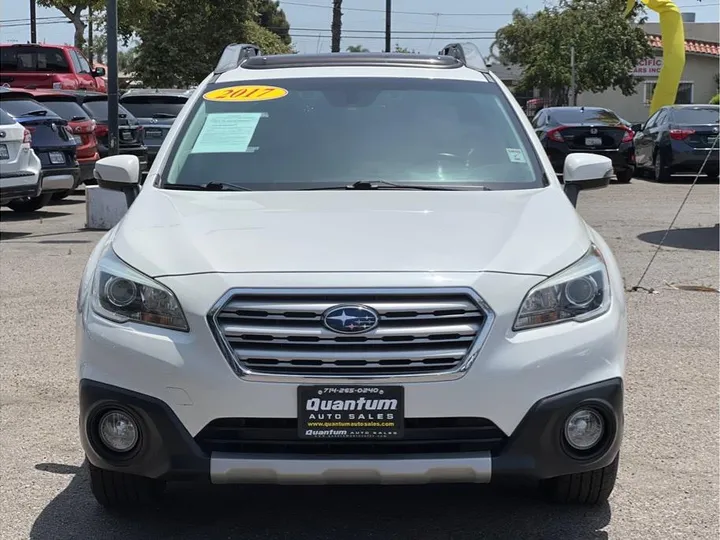 WHITE, 2017 SUBARU OUTBACK Image 8